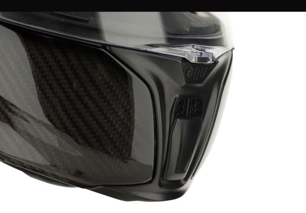 意大利厂商AGV推出的碳纤维揭面盔AGV Sport Modular头盔