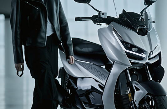 《3万以内最好的踏板摩托车》升仕350D大单缸踏板车，高颜值大马力配备TCS，28800元起售
