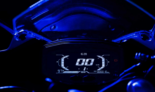 《3万摩托车买什么车好》QJMOTOR首款电动仿赛OAO，四档变速，售价24999元