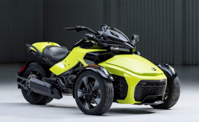 新款庞巴迪倒三轮摩托车：2022款倒三轮摩托Ryker，900cc三缸发动机82马力，拉力性能强悍